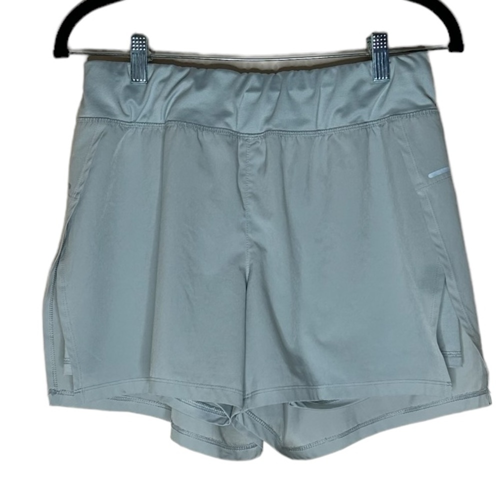 AVÍA Women Running Shorts with Bike Liner MEDIUM (8-10)